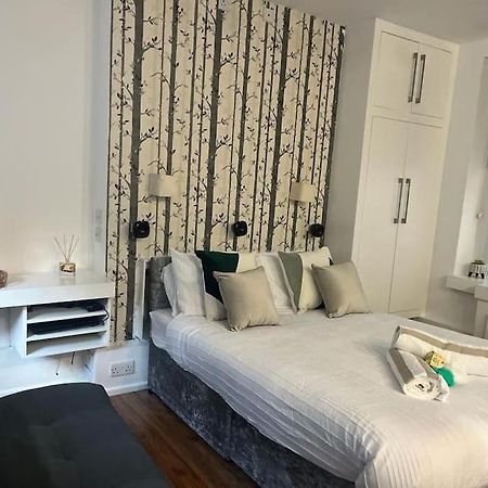 Tree Studio Apartment Barbican F3 Лондон Екстериор снимка